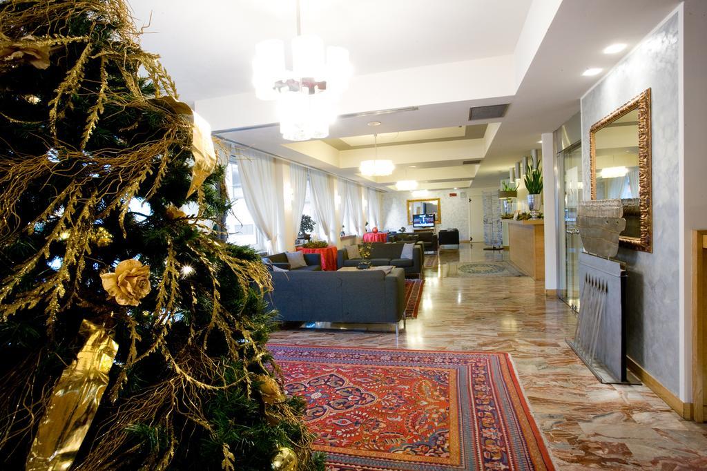 Hotel San Martino Boario Terme エクステリア 写真
