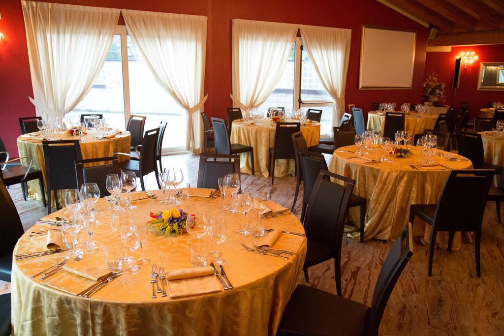 Hotel San Martino Boario Terme エクステリア 写真