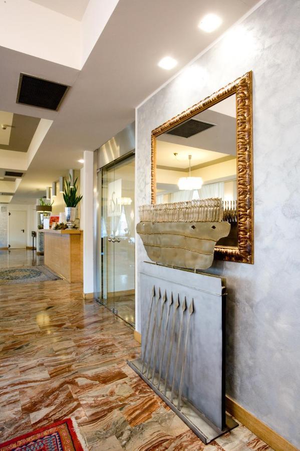 Hotel San Martino Boario Terme エクステリア 写真
