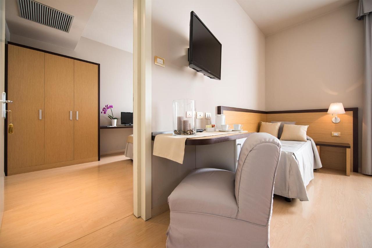 Hotel San Martino Boario Terme エクステリア 写真