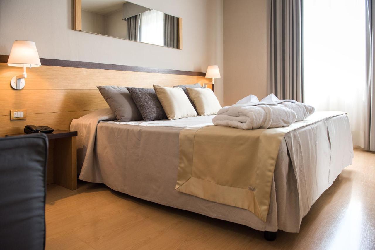 Hotel San Martino Boario Terme エクステリア 写真