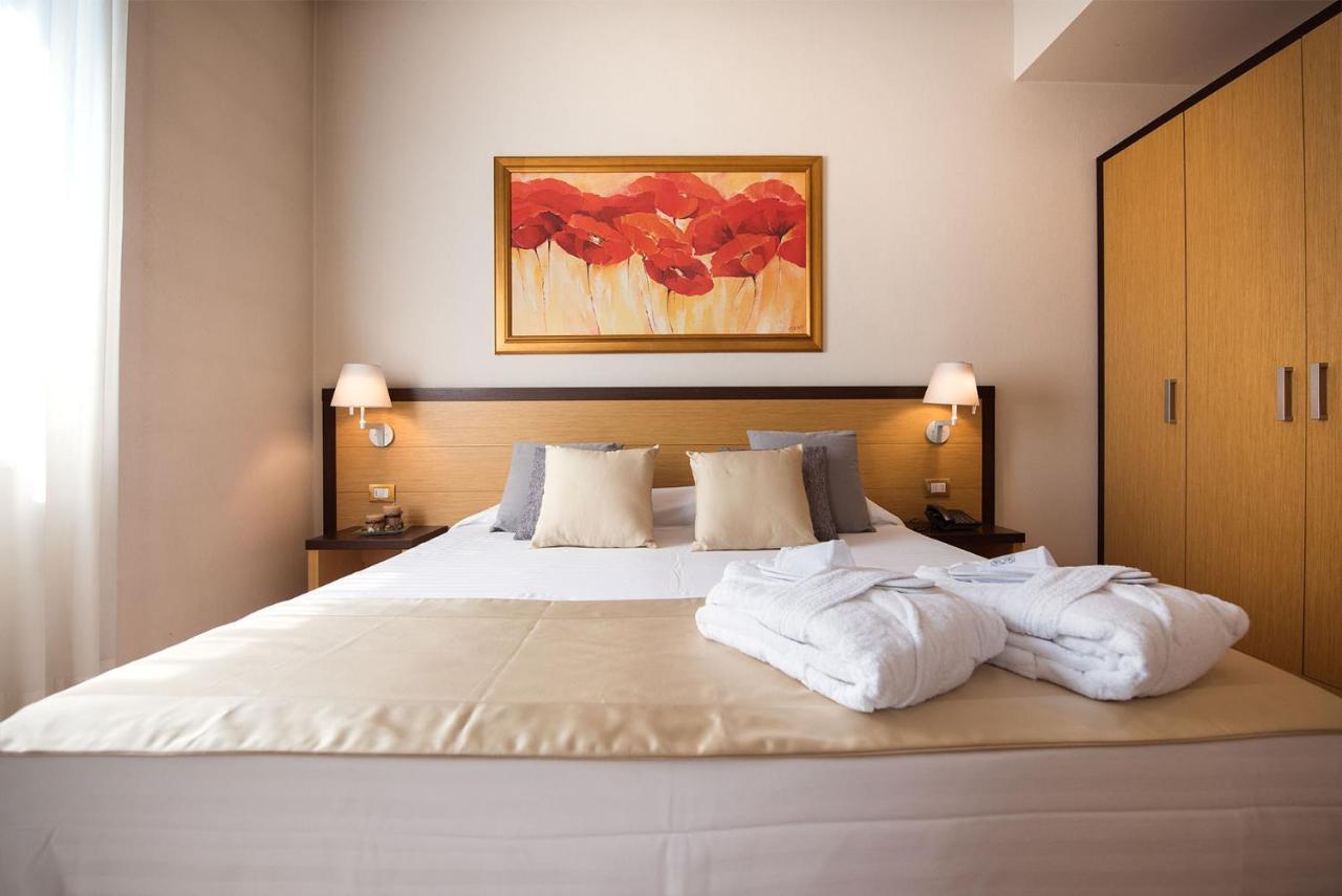 Hotel San Martino Boario Terme エクステリア 写真
